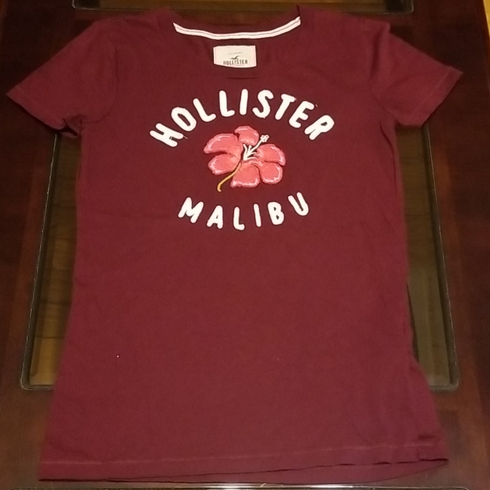 Hollister tee